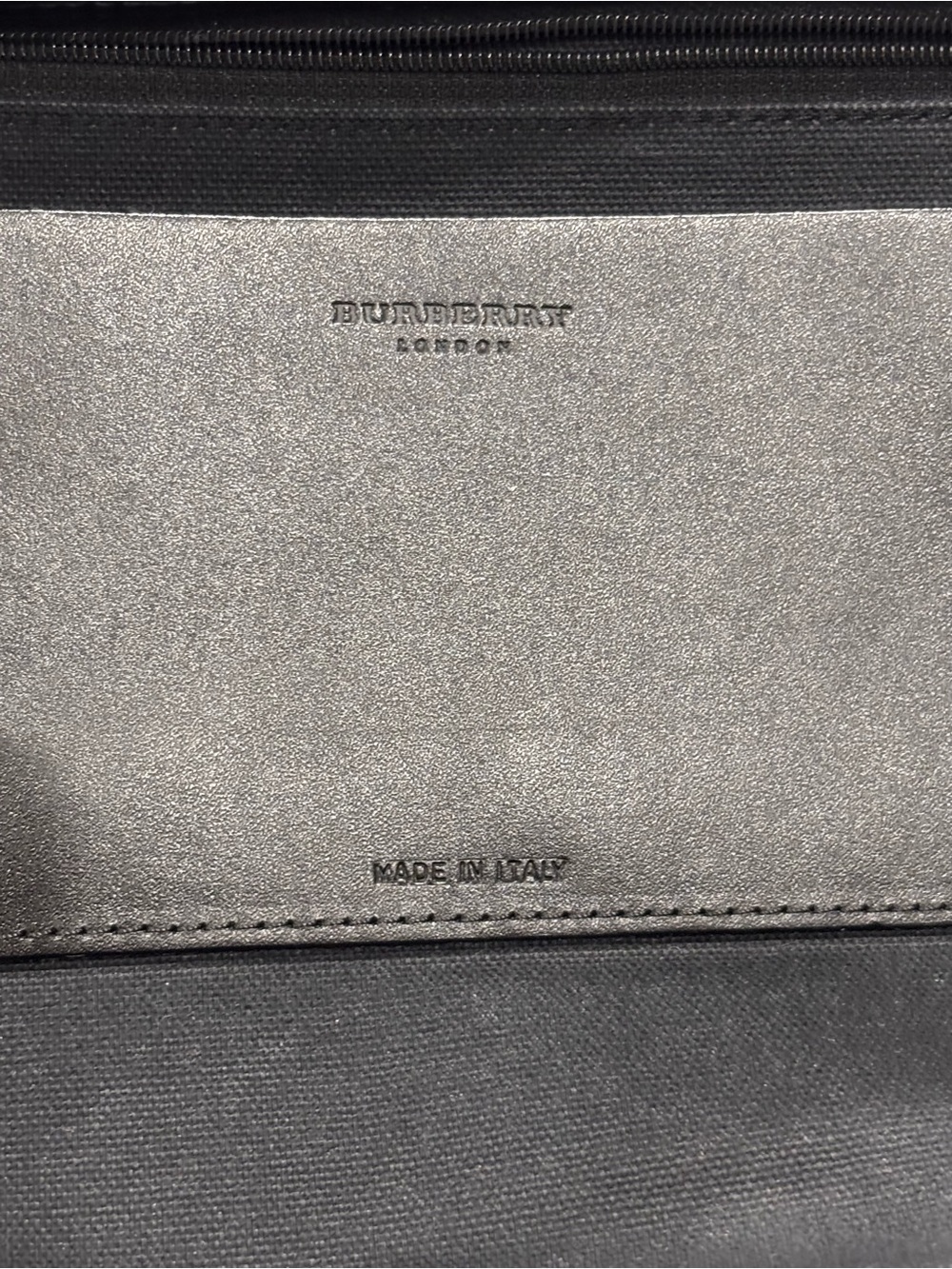 Burberry wool check pattern - Picture 10 of 16